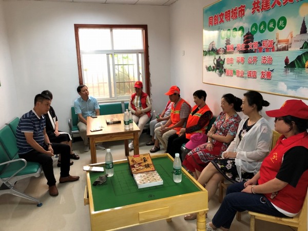 “卫”爱行动——信阳市精神病医院成立北京路环卫工人之家