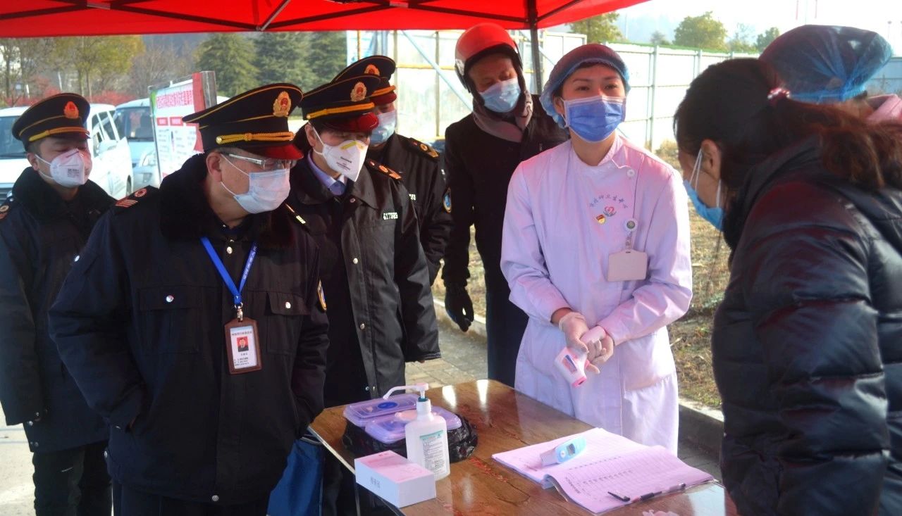信阳“精卫人”抗疫情系列报道之二--邹晶晶:严守预检分诊处第一道关